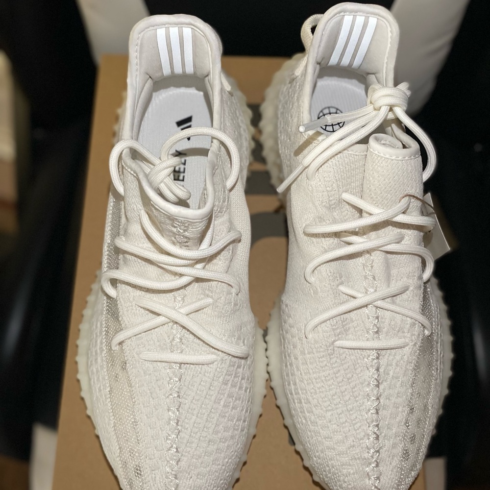 Yeezy 350 V2 Bones